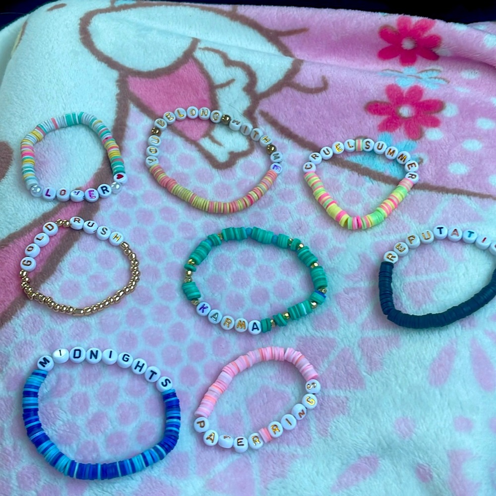 Taylor swift bracelet pack of 8